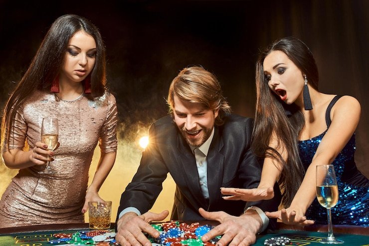 Contoh putaran Caribbean Stud Poker dengan lima kartu